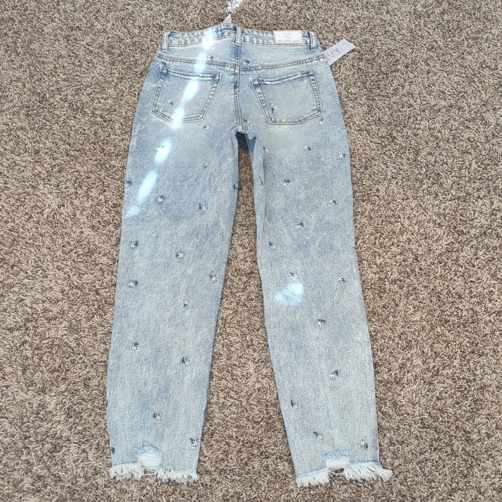 Tinseltown distressed floral embroidered hi-rise the mom jeans - Picture 13 of 13